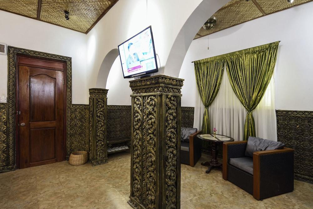 Le Grand Palais Boutique Hotel Пном Пен Екстериор снимка