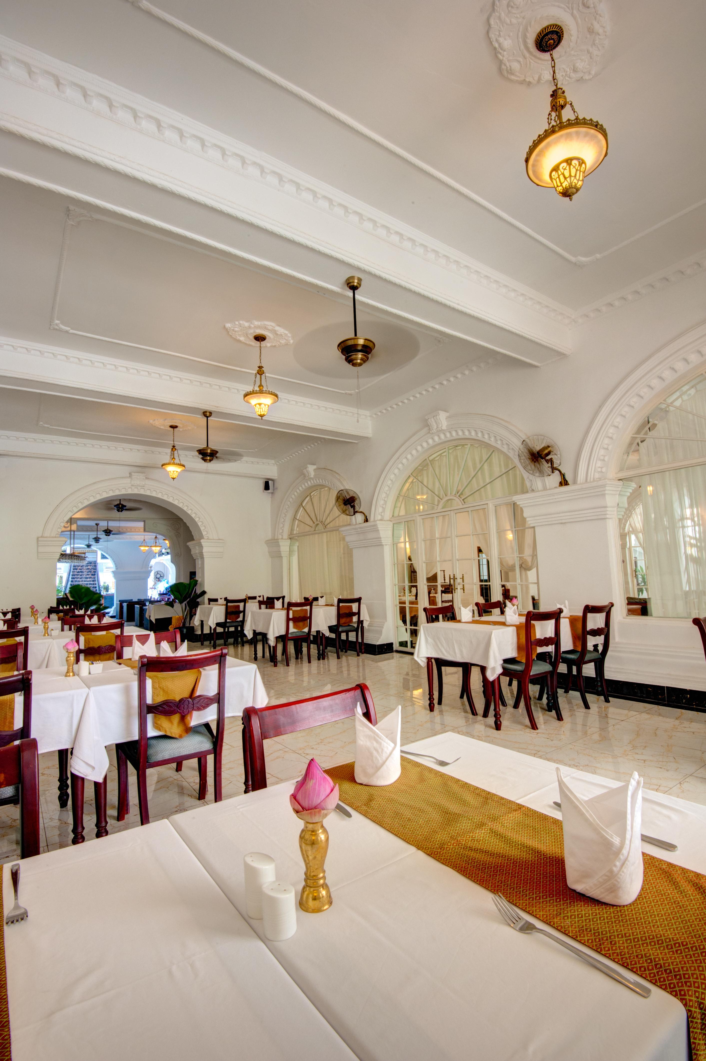 Le Grand Palais Boutique Hotel Пном Пен Екстериор снимка