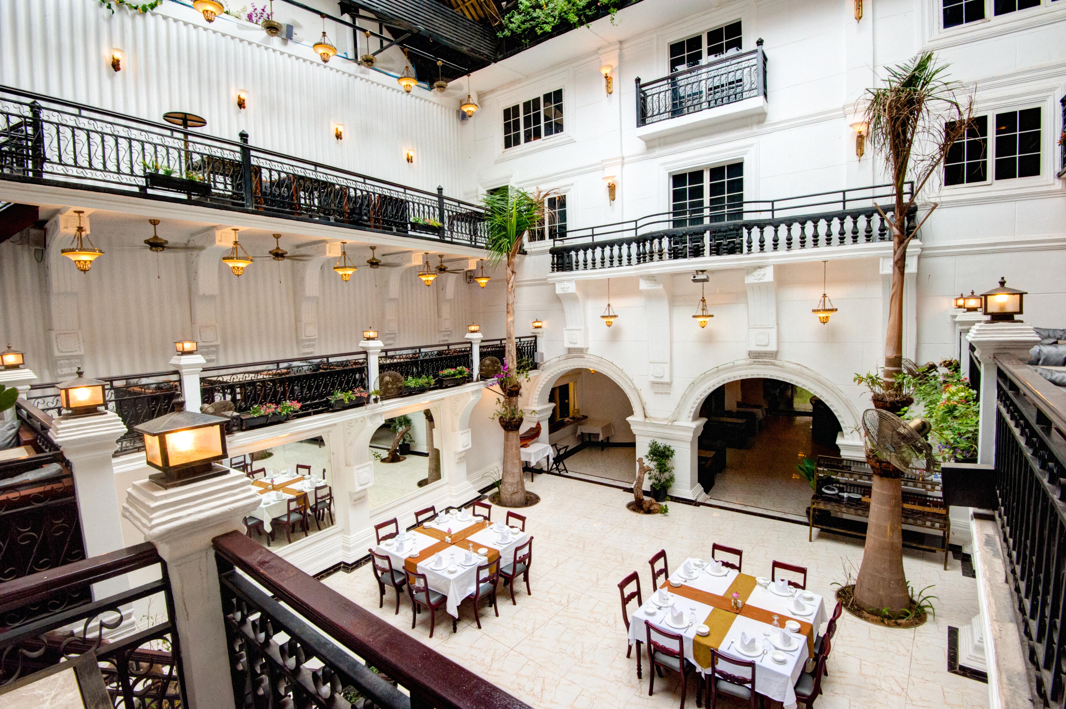 Le Grand Palais Boutique Hotel Пном Пен Екстериор снимка